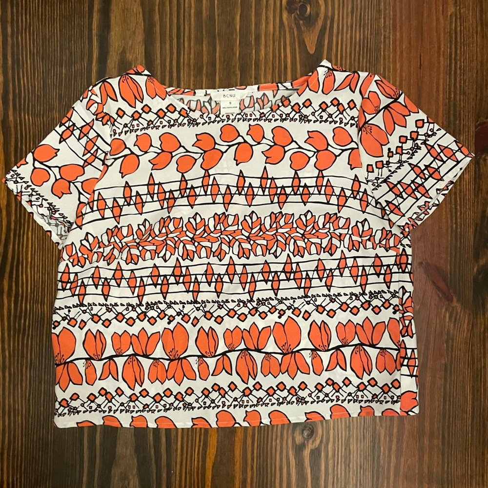 BCNU tulip back floral crop top Sz S